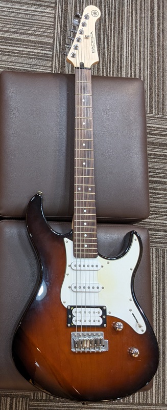 YAMAHA PACIFICA112V OVSの画像